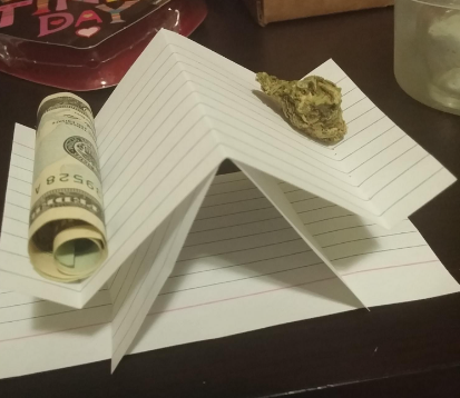 Paper Scale to measure weed